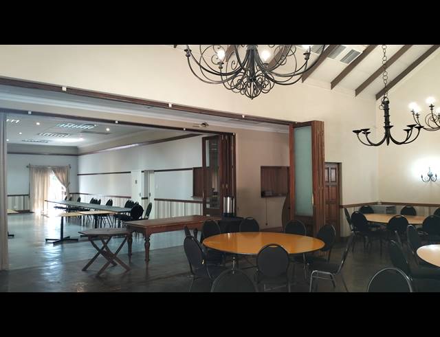985M² GUESTHOUSE FOR SALE IN EQUESTRIA